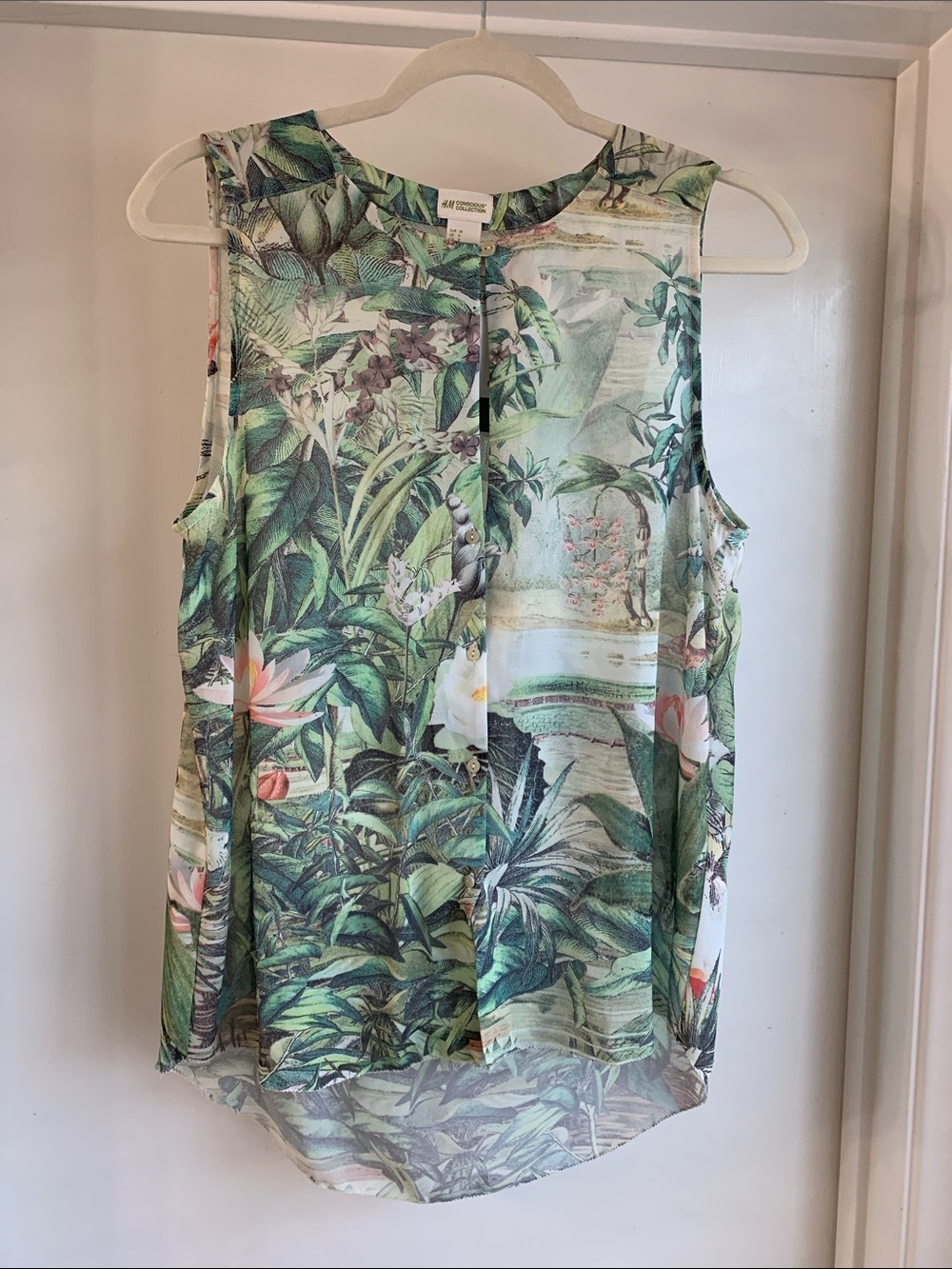H& M Women's Green Botanical Print Sleeveless Top Size 8